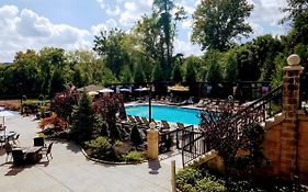 New Hope Inn & Suites